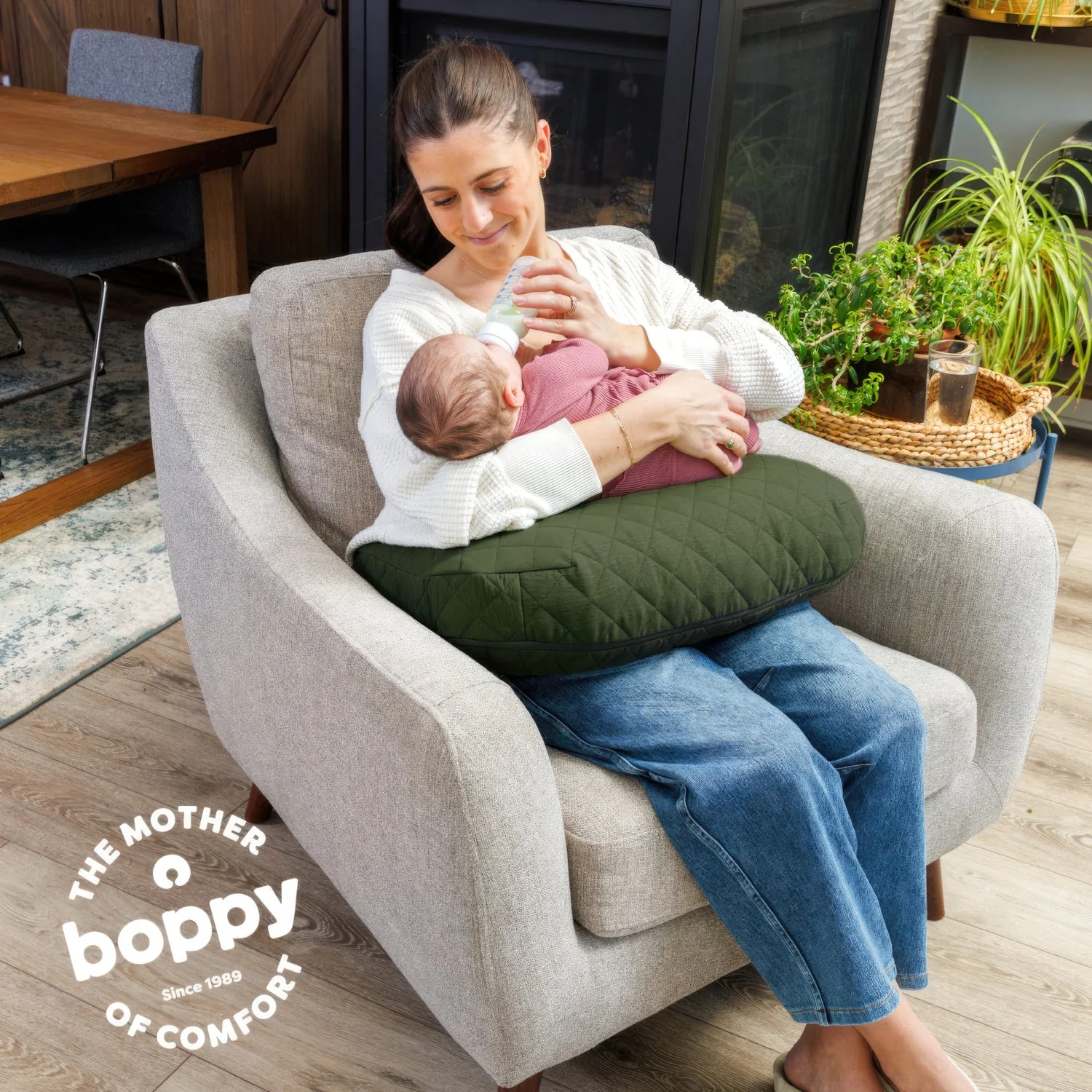 Boppy Nursing Pillow Luxe - Image 29
